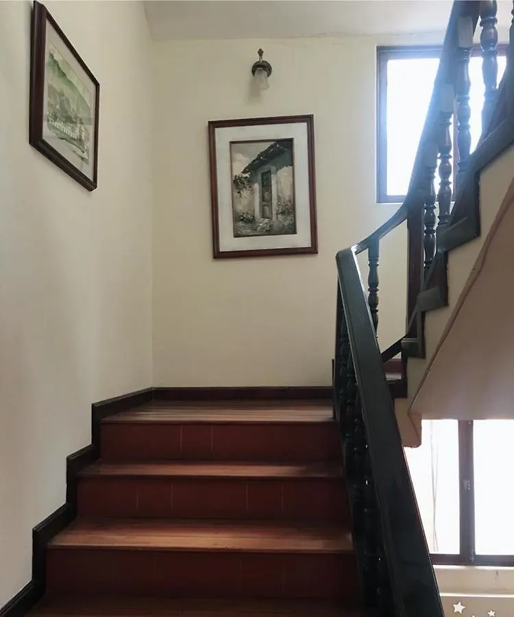 Hostal Sur Quito 3*,